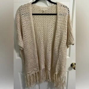 4/$25 Sweet Journey Women’s Cream Cardigan Size Small Fringe‎ Boho